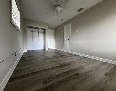1633 Se Arapaho Avenue - Photo Thumbnail 21