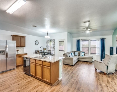1434 Meadow Creek Drive - Photo Thumbnail 12