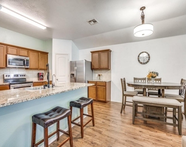 1434 Meadow Creek Drive - Photo Thumbnail 13