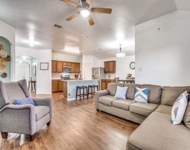 1434 Meadow Creek Drive - Photo Thumbnail 7