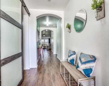 1434 Meadow Creek Drive - Photo Thumbnail 3