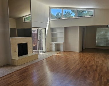 7016 Briarmeadow Drive - Photo Thumbnail 9
