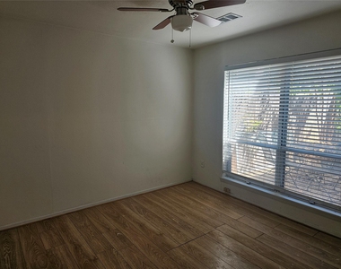 7016 Briarmeadow Drive - Photo Thumbnail 17