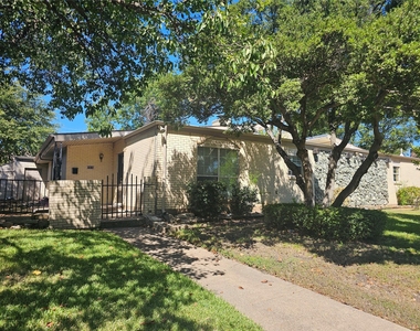 7016 Briarmeadow Drive - Photo Thumbnail 29