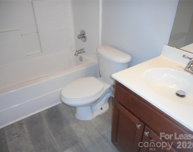 228 Gumtree Drive - Photo Thumbnail 9