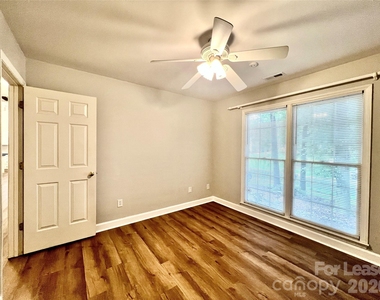 4409 Stonefield Drive - Photo Thumbnail 18