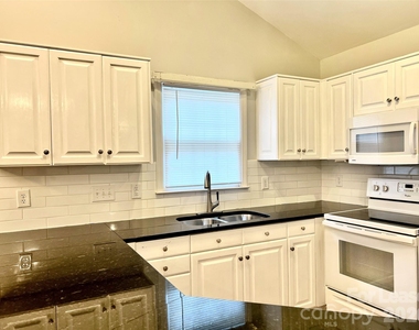 4409 Stonefield Drive - Photo Thumbnail 2