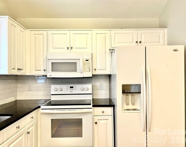 4409 Stonefield Drive - Photo Thumbnail 5