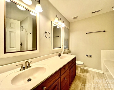 4409 Stonefield Drive - Photo Thumbnail 14