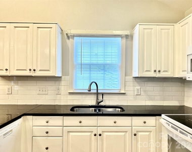 4409 Stonefield Drive - Photo Thumbnail 3