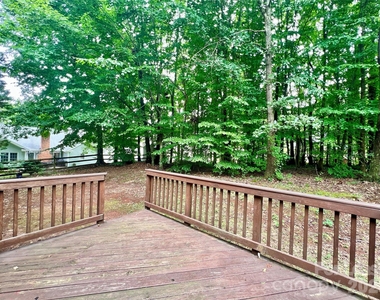 4409 Stonefield Drive - Photo Thumbnail 23
