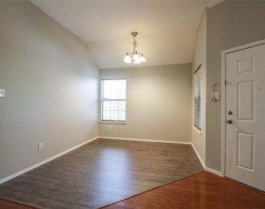 5117 Gadsden Avenue - Photo Thumbnail 2