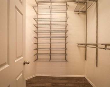 5117 Gadsden Avenue - Photo Thumbnail 13