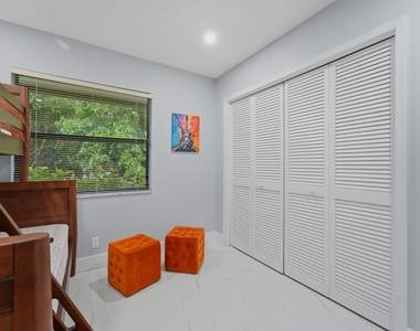 606 Juniper Place - Photo Thumbnail 29