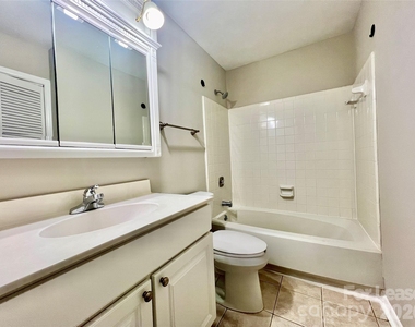 2901 Heathstead Place - Photo Thumbnail 12