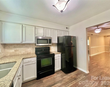 2901 Heathstead Place - Photo Thumbnail 8