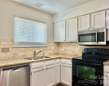 2901 Heathstead Place - Photo Thumbnail 6