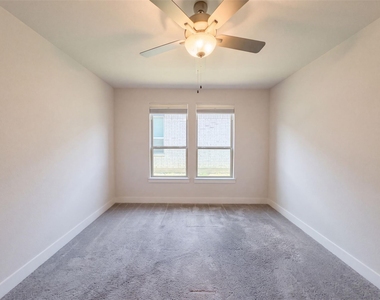 1205 Whistling Dove Drive - Photo Thumbnail 12