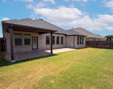 1205 Whistling Dove Drive - Photo Thumbnail 16