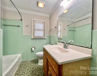 323 Frank Drive - Photo Thumbnail 18