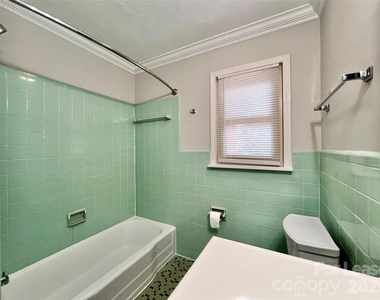 323 Frank Drive - Photo Thumbnail 19