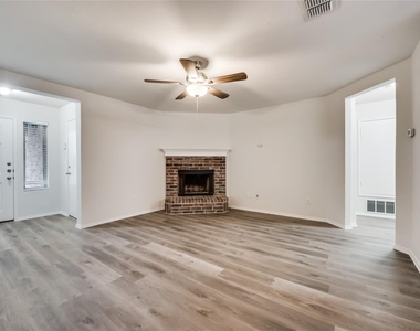 2613 Castle Pines Drive - Photo Thumbnail 4