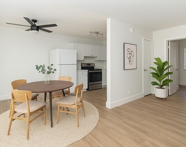 1601 Sw 11th Court - Photo Thumbnail 1