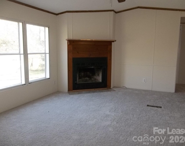 150 Thornwood Lane - Photo Thumbnail 2