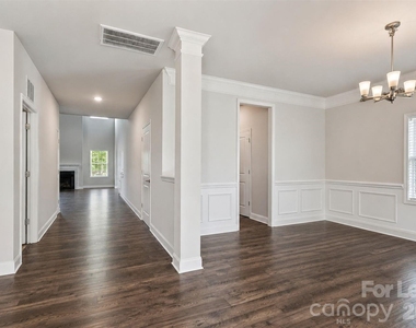 11732 Glenwood Drive - Photo Thumbnail 1