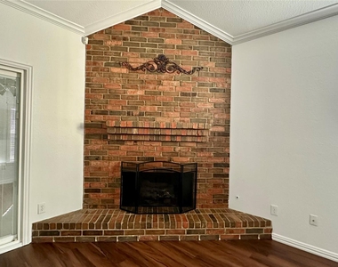808 Pinnacle Circle - Photo Thumbnail 22