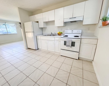 2319 Wilson Street - Photo Thumbnail 18