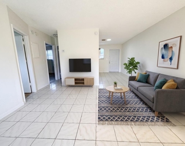2319 Wilson Street - Photo Thumbnail 3