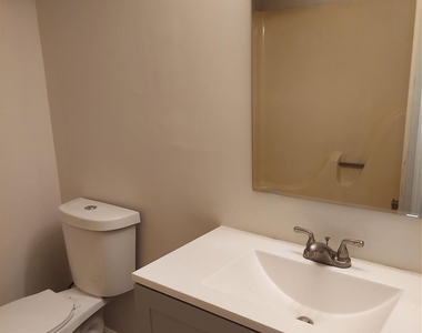 675 Lex Drive - Photo Thumbnail 20