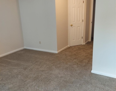 675 Lex Drive - Photo Thumbnail 23