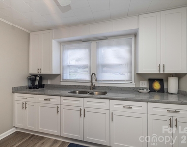 1488 Hilltop Street - Photo Thumbnail 10