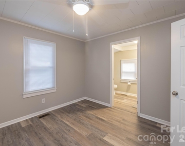 1488 Hilltop Street - Photo Thumbnail 15
