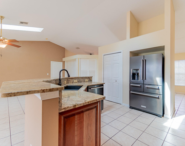 5593 Nw Wesley Road - Photo Thumbnail 22