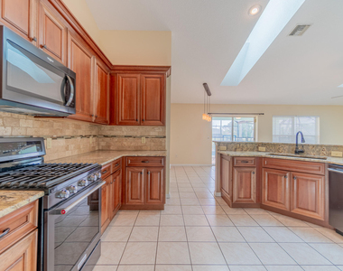 5593 Nw Wesley Road - Photo Thumbnail 20