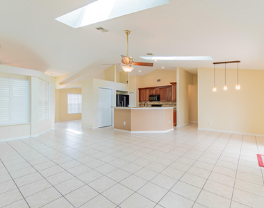 5593 Nw Wesley Road - Photo Thumbnail 18
