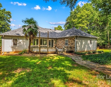 5020 Fox Hollow Drive - Photo Thumbnail 20