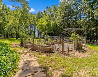 5020 Fox Hollow Drive - Photo Thumbnail 18