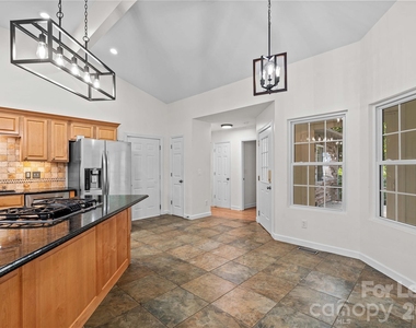5020 Fox Hollow Drive - Photo Thumbnail 5