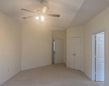 2003 Garden View Lane - Photo Thumbnail 15