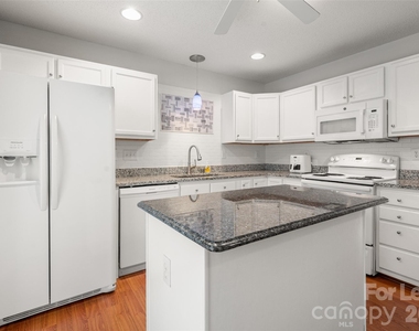 1841 Birch Heights Court - Photo Thumbnail 13