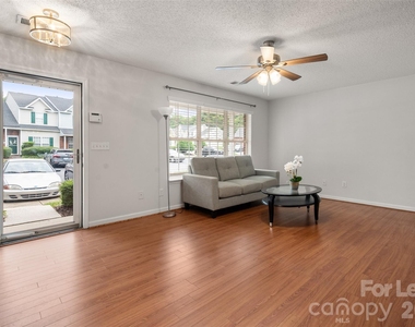 1841 Birch Heights Court - Photo Thumbnail 4