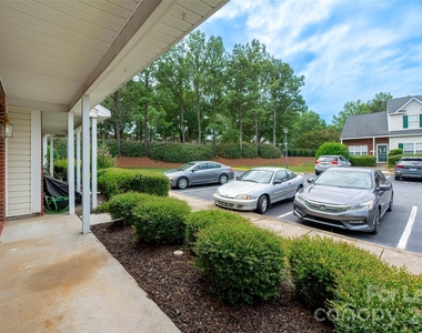 1841 Birch Heights Court - Photo Thumbnail 2