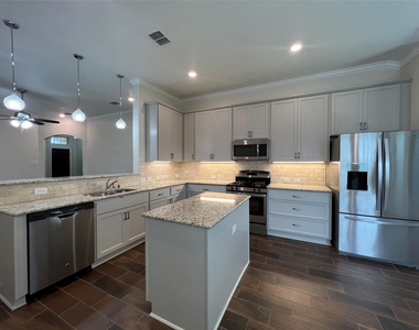 14516 Chino Drive - Photo Thumbnail 8