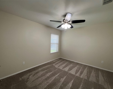 14516 Chino Drive - Photo Thumbnail 13