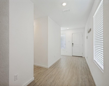6736 Bramblewood Drive - Photo Thumbnail 2