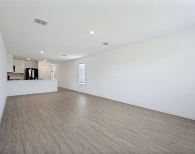 6736 Bramblewood Drive - Photo Thumbnail 5